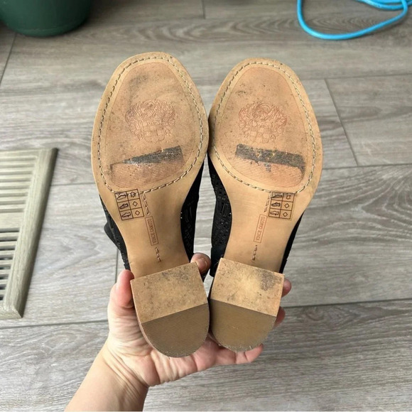 Vince Camuto Keannie Leather Open toe Stacked Block Heel Sandal - Picture 12 of 13